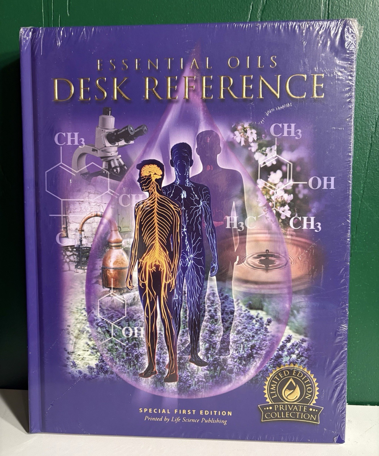 Essential Oils Desk Reference – Private Collection 1st Edition Hardcover Book