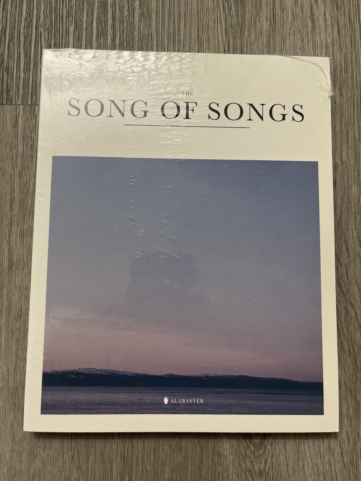 Song of Songs SC NLT Alabaster Co 2020 PB Bible Studies Shrinkwrapped BRAND NEW!
