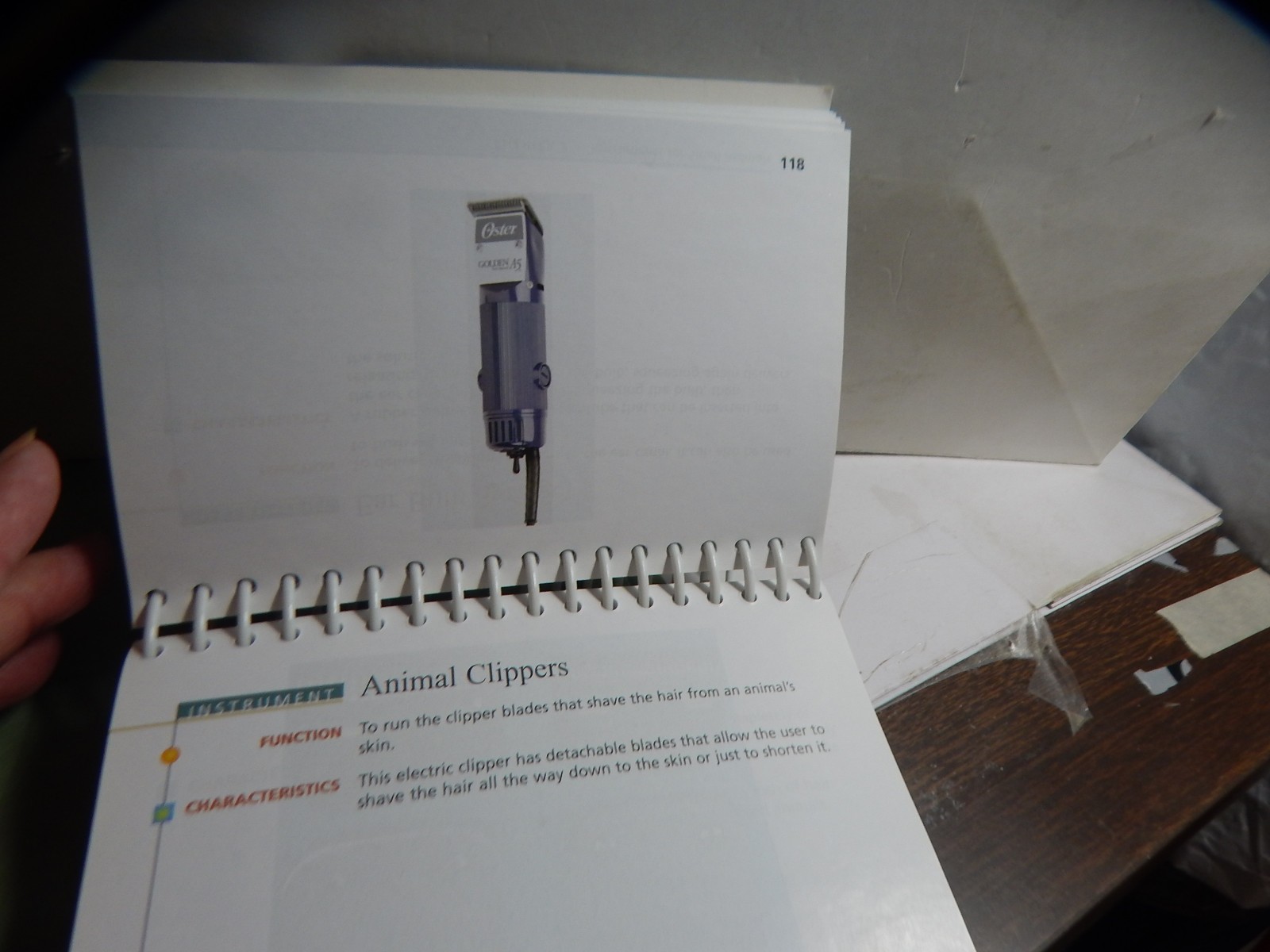 Veterinary Instruments and Equipment: A Pocket Guide Spiral Paperback