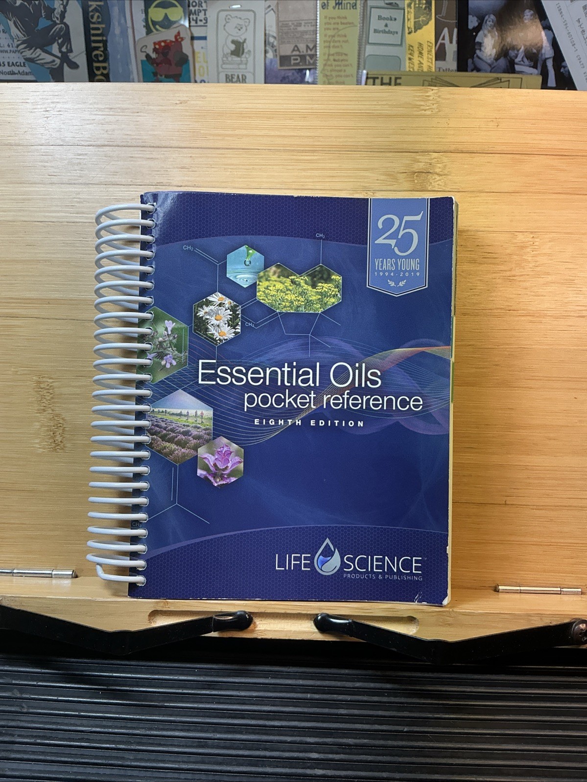 Essential Oils Pocket Reference 8th Edition 2020 Spiral Paperback